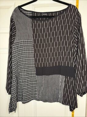 Moonlight Black & White Patchwork Sleeve Top